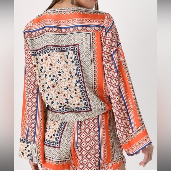 Lulus Moments in Mykonos Orange Scarf Print Tie-Front Long Sleeve Top Sz Medium - Picture 3 of 3
